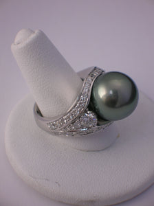 Diamond Tahitian Pearl Ring